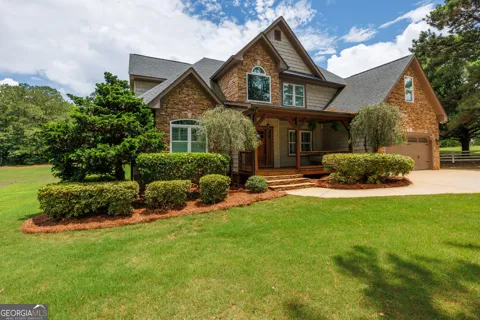 61 Triple Crown Way