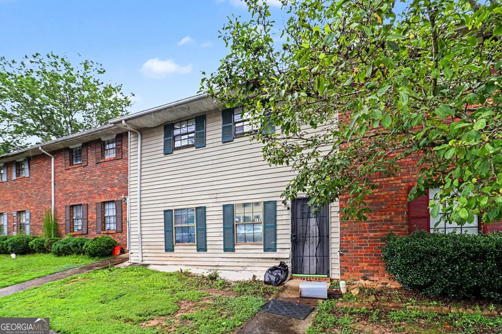 6354 Shannon PKWY Union City, GA 30291