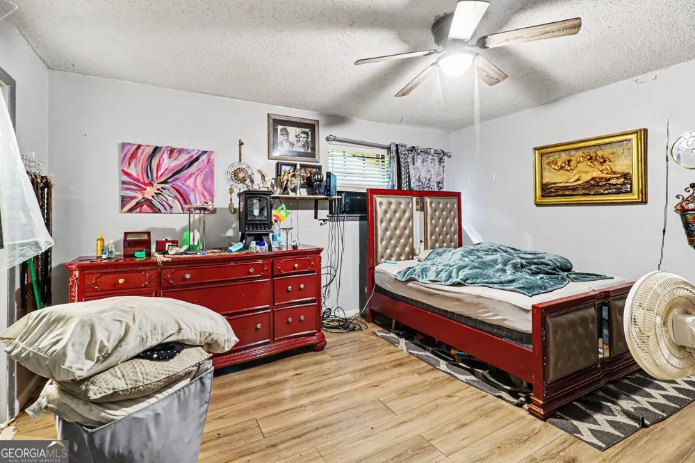 6354 Shannon PKWY Union City, GA 30291