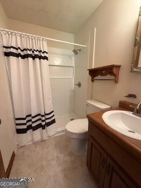 2777 Glen Echo DR Lizella, GA 31052