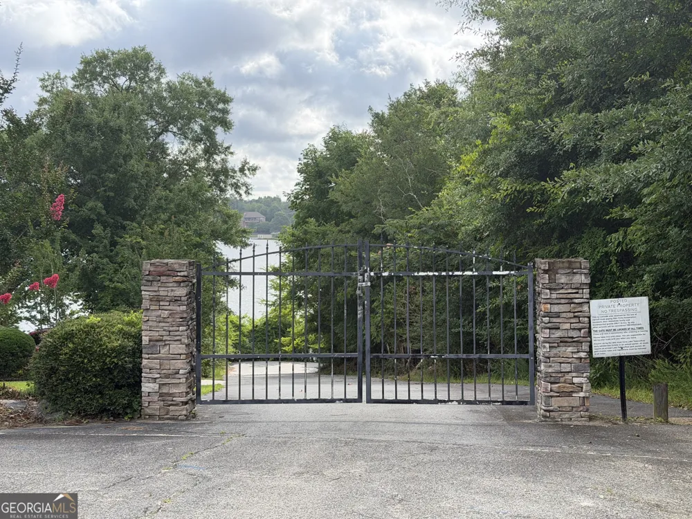 2777 Glen Echo DR Lizella, GA 31052