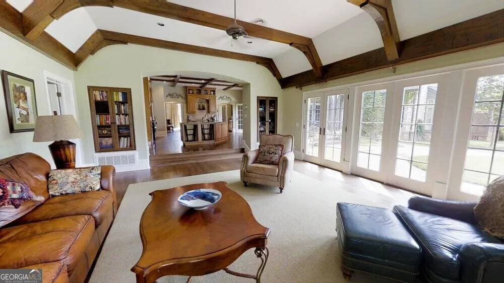 1298 Ray Weaver RD Canon, GA 30520