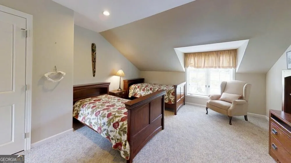 1298 Ray Weaver RD Canon, GA 30520