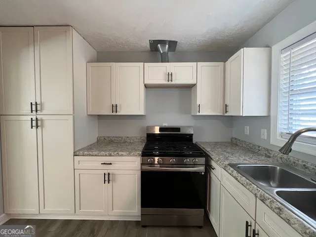 6935 Fielder RD Rex, GA 30273