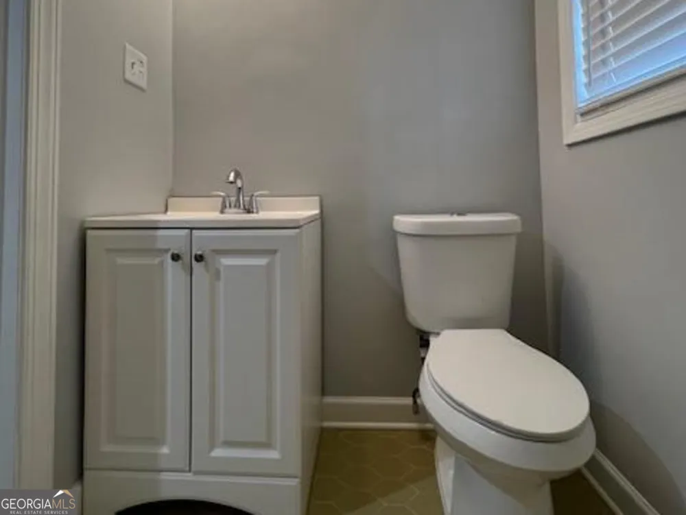 6935 Fielder RD Rex, GA 30273