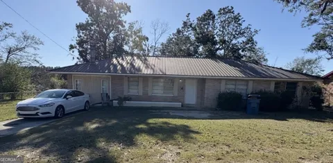 709 Winona ST