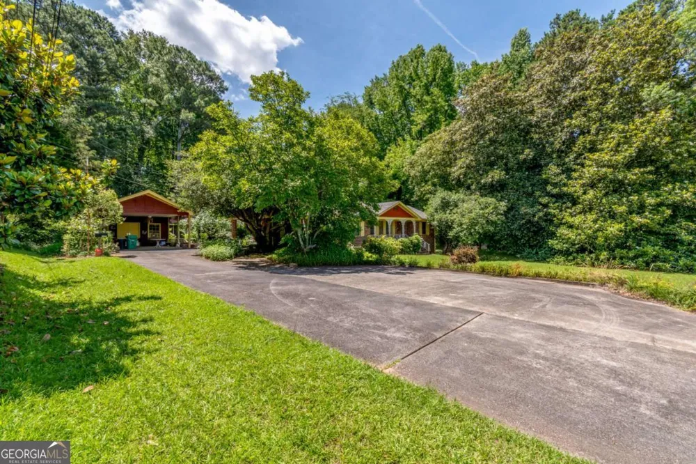 1849 Panola RD Lithonia, GA 30058