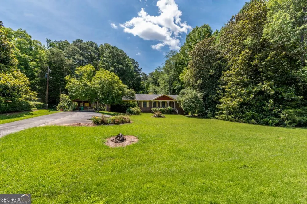 1849 Panola RD Lithonia, GA 30058