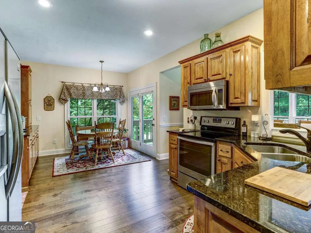 115 Country Club View Hayesville, NC 28904