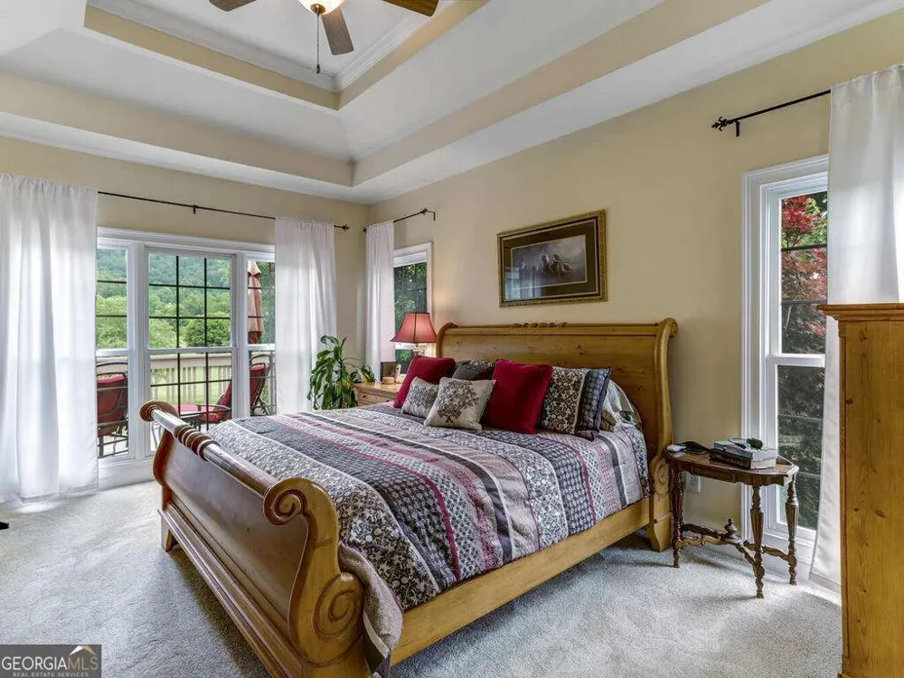115 Country Club View Hayesville, NC 28904