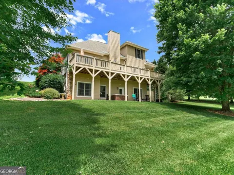115 Country Club View