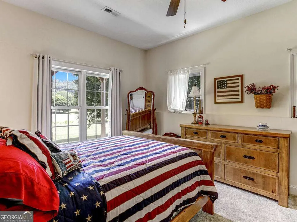115 Country Club View Hayesville, NC 28904