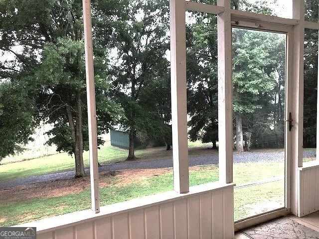 960 Mcentyre LOOP SE Calhoun, GA 30701