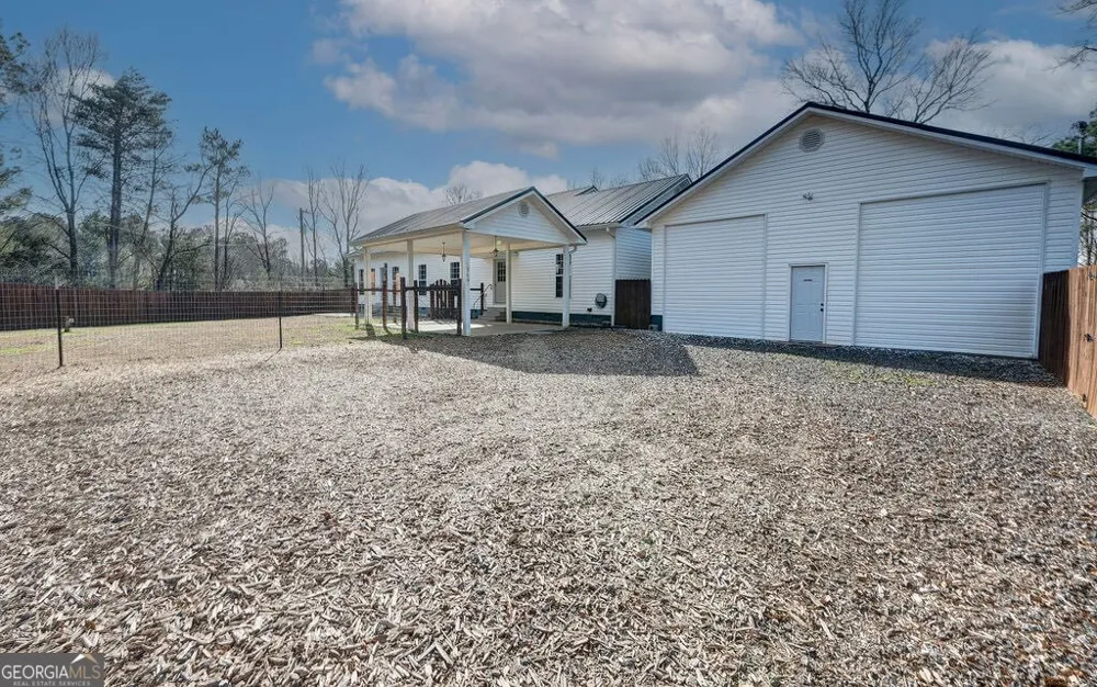 960 Mcentyre LOOP SE Calhoun, GA 30701
