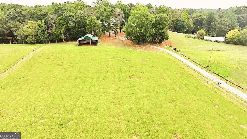 960 Mcentyre LOOP SE Calhoun, GA 30701