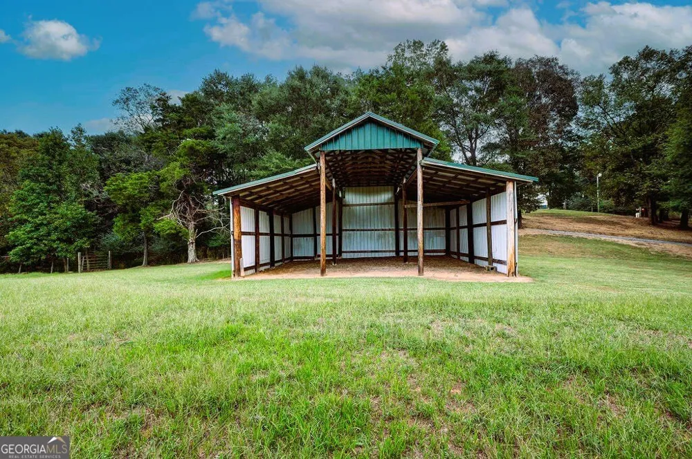 960 Mcentyre LOOP SE Calhoun, GA 30701
