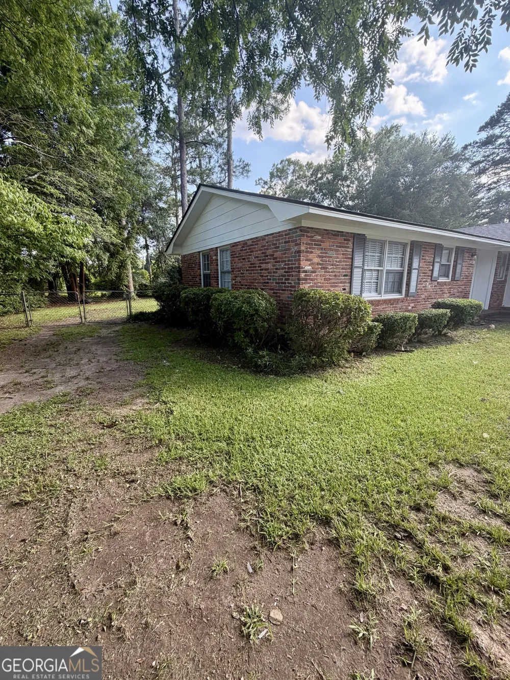 1100 Pineneedle DR Perry, GA 31069