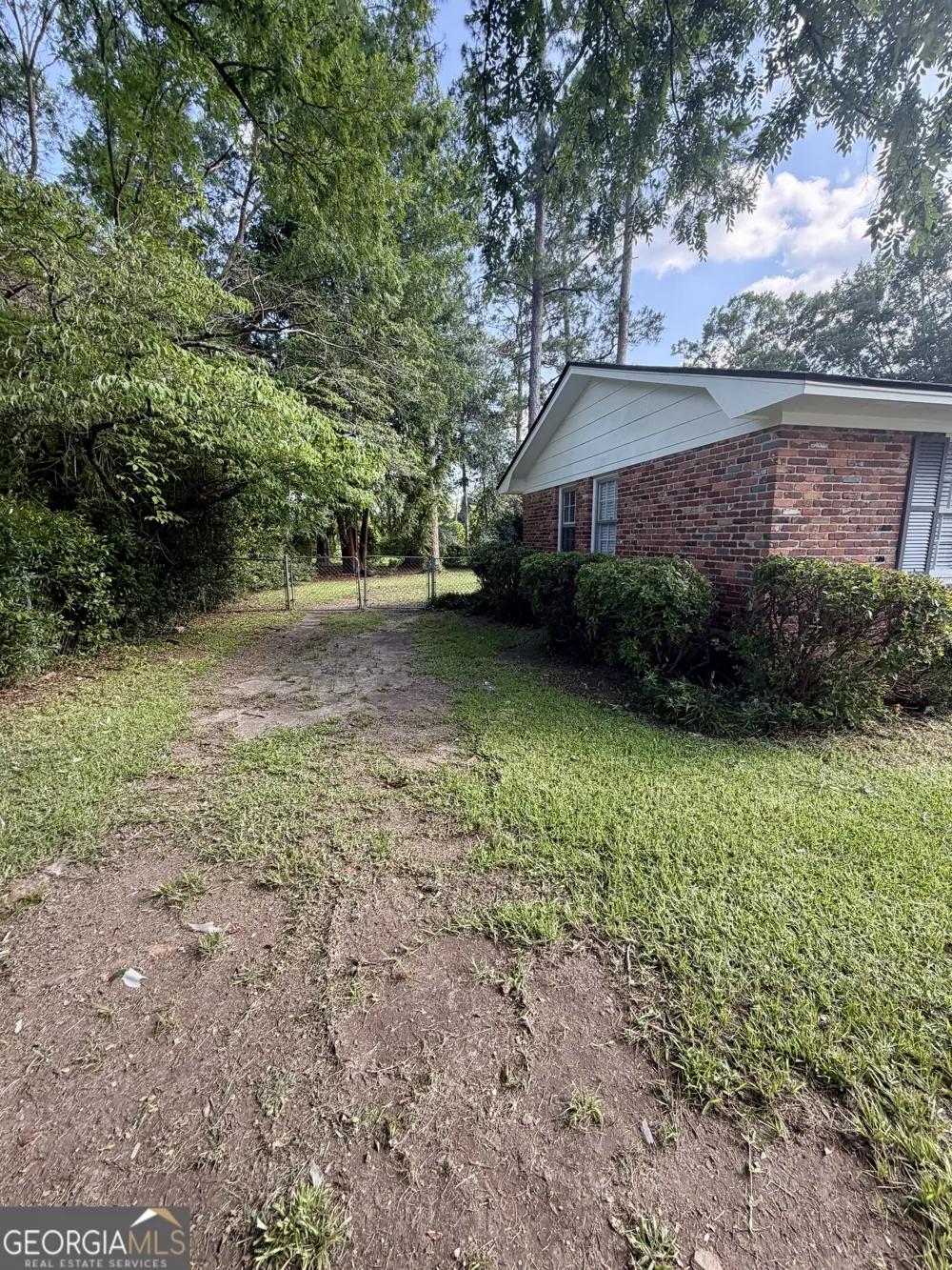 1100 Pineneedle DR Perry, GA 31069