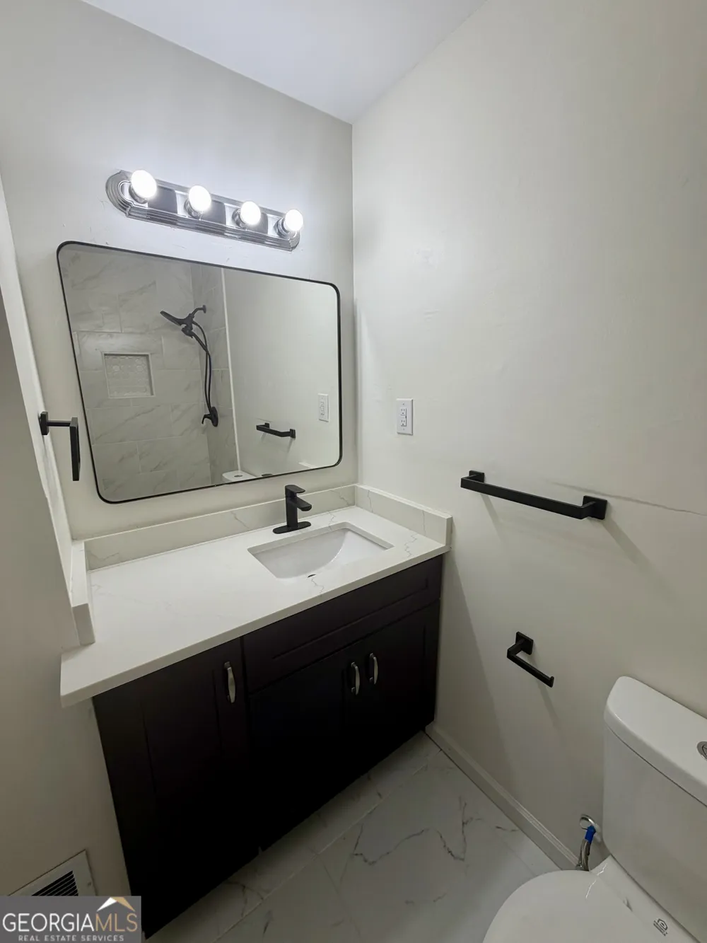 1100 Pineneedle DR Perry, GA 31069