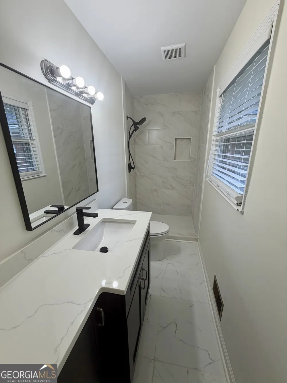 1100 Pineneedle DR Perry, GA 31069