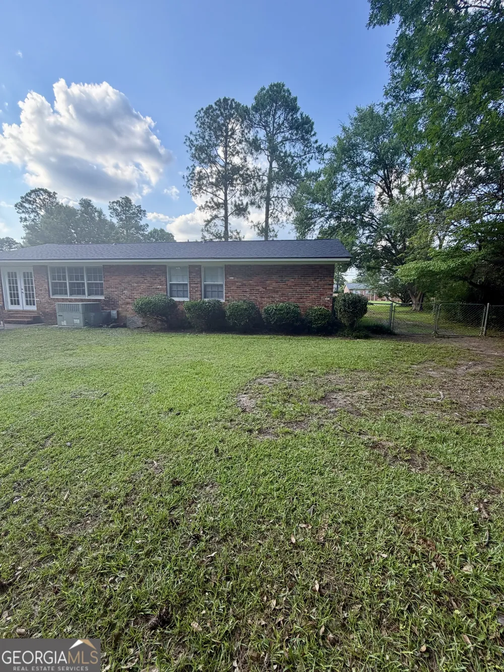 1100 Pineneedle DR Perry, GA 31069