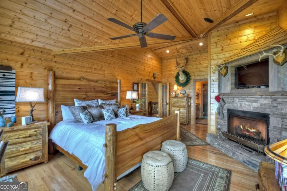 1404 Mountain High DR Mineral Bluff, GA 30559