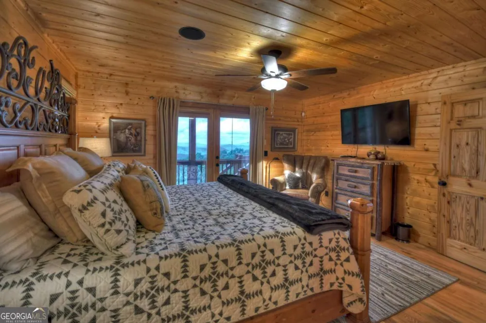 1404 Mountain High DR Mineral Bluff, GA 30559