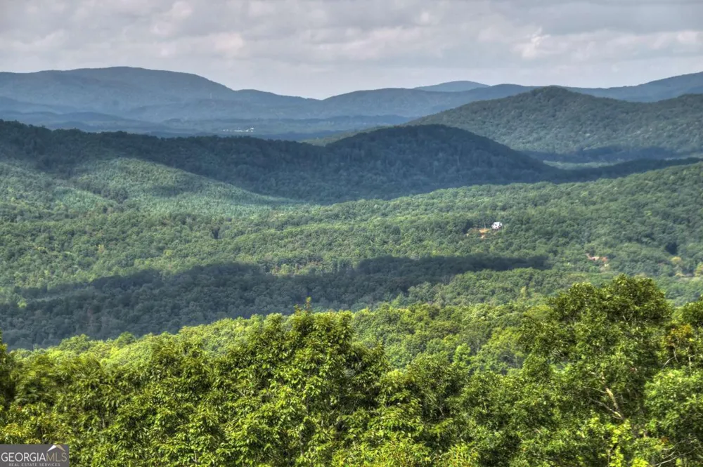 1404 Mountain High DR Mineral Bluff, GA 30559