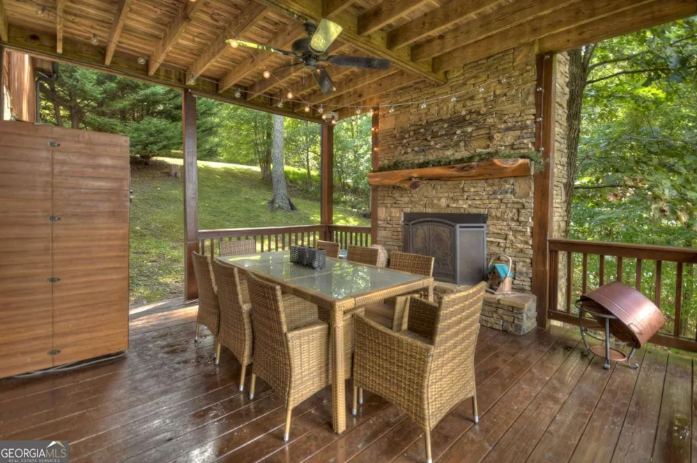 1404 Mountain High DR Mineral Bluff, GA 30559