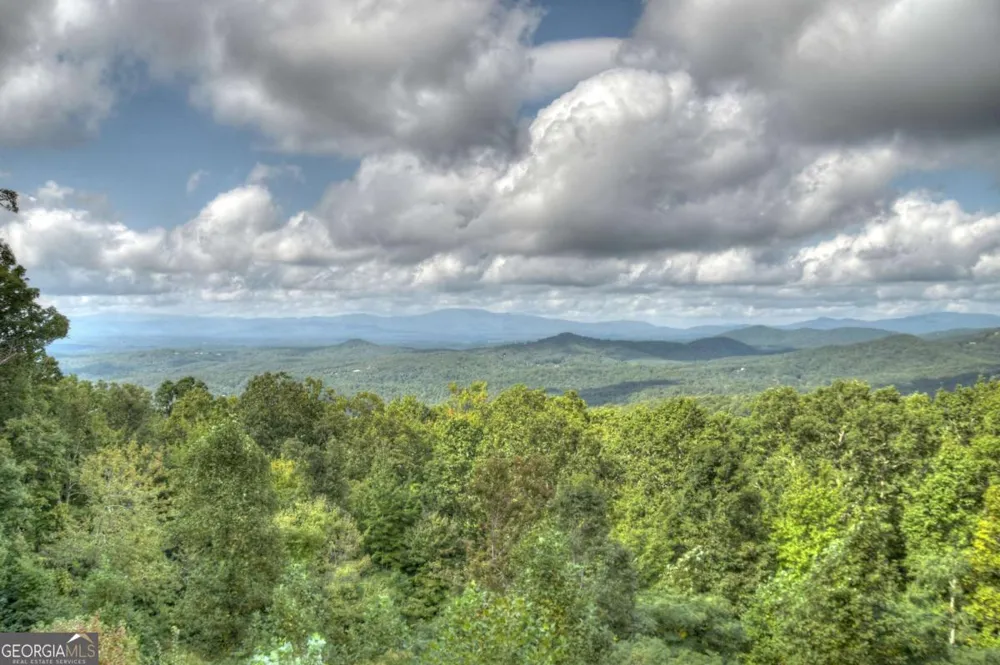 1404 Mountain High DR Mineral Bluff, GA 30559