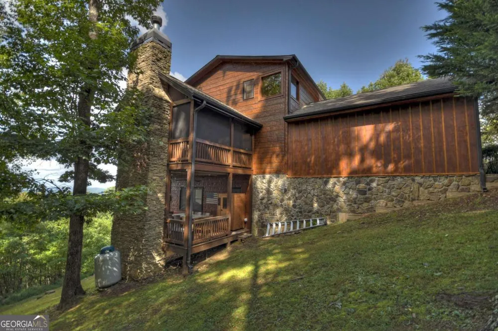 1404 Mountain High DR Mineral Bluff, GA 30559