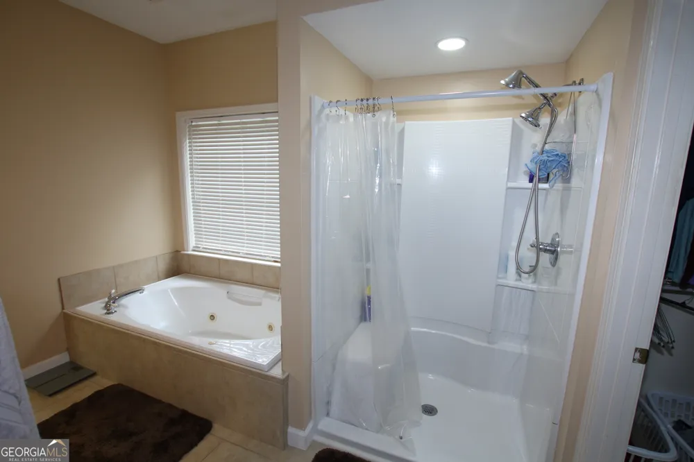 206 Long Leaf TRL Byron, GA 31008