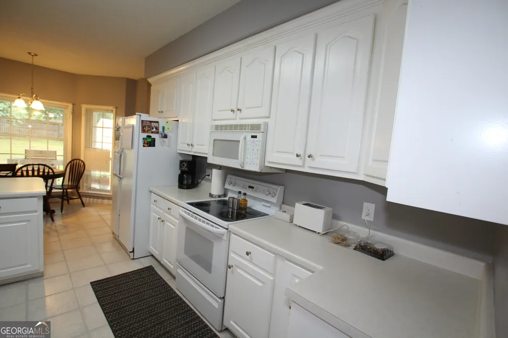 206 Long Leaf TRL Byron, GA 31008