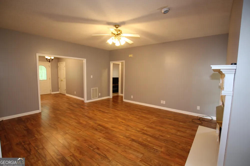 206 Long Leaf TRL Byron, GA 31008