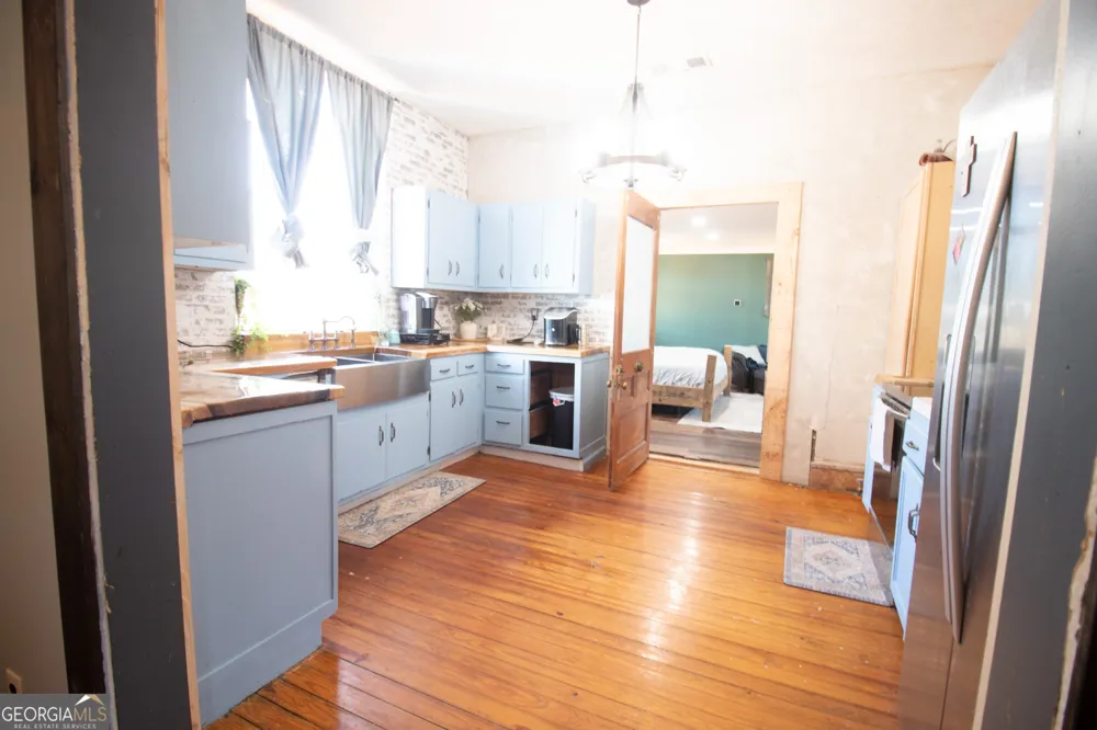 215 Brown Springs RD Milner, GA 30257