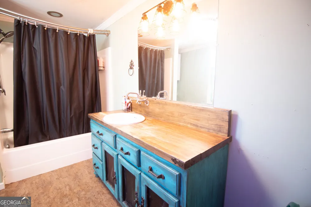215 Brown Springs RD Milner, GA 30257