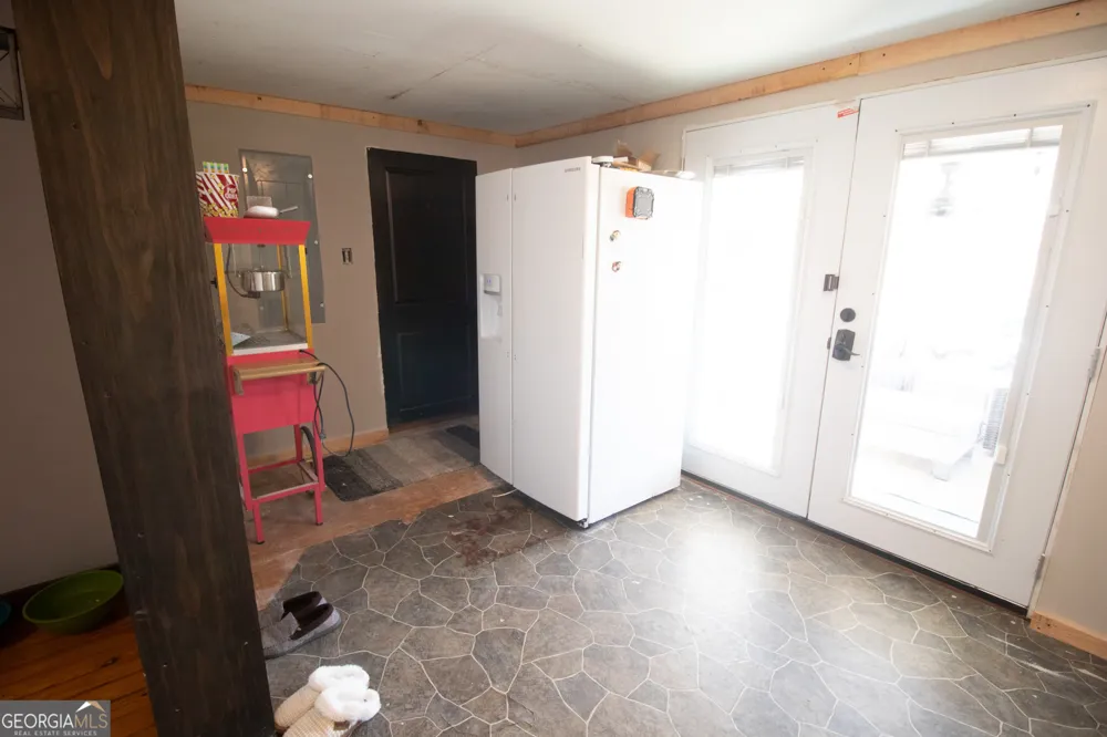 215 Brown Springs RD Milner, GA 30257