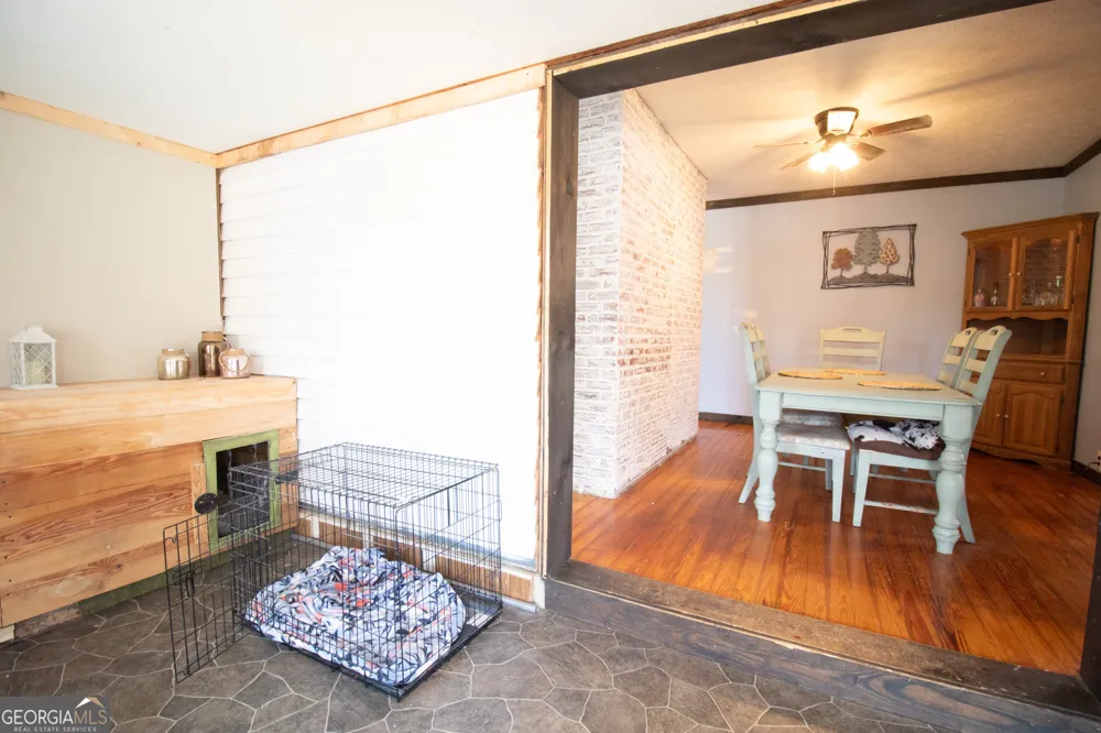 215 Brown Springs RD Milner, GA 30257