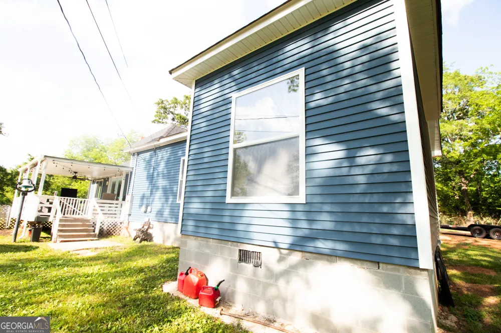 215 Brown Springs RD Milner, GA 30257