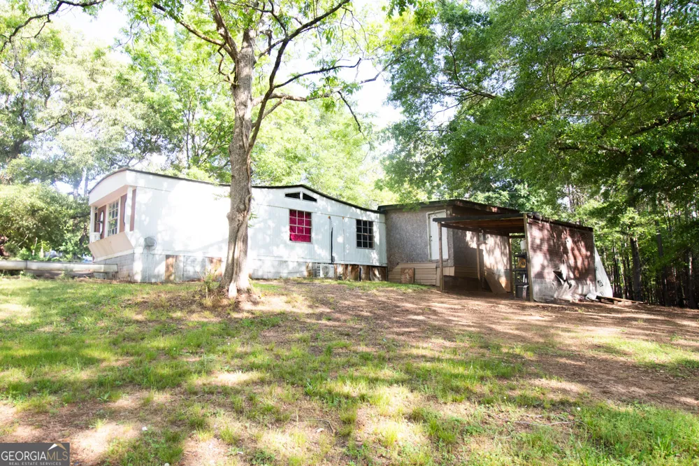 215 Brown Springs RD Milner, GA 30257