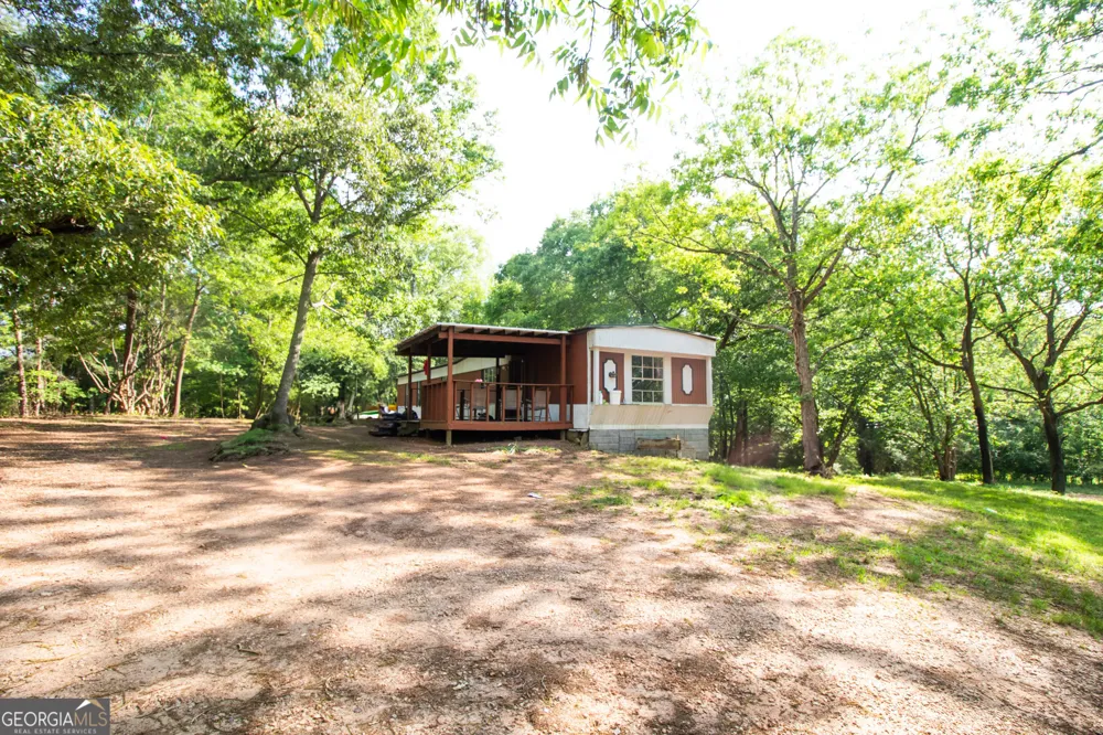 215 Brown Springs RD Milner, GA 30257