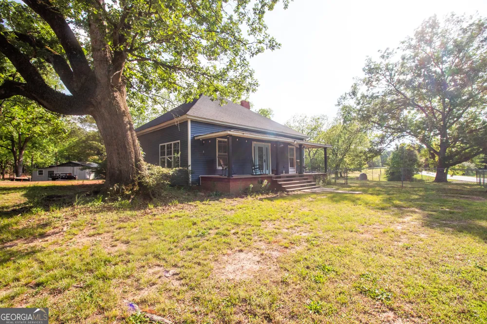 215 Brown Springs RD Milner, GA 30257