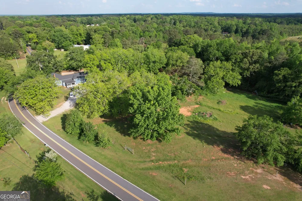215 Brown Springs RD Milner, GA 30257
