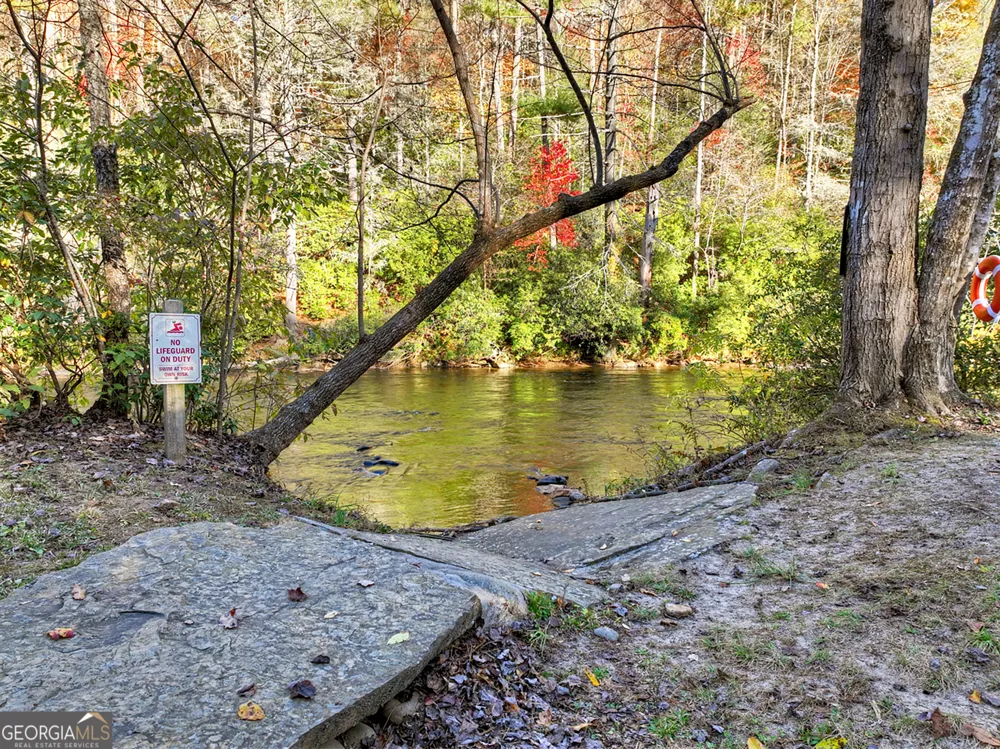 505 River Ridge RD Blue Ridge, GA 30513