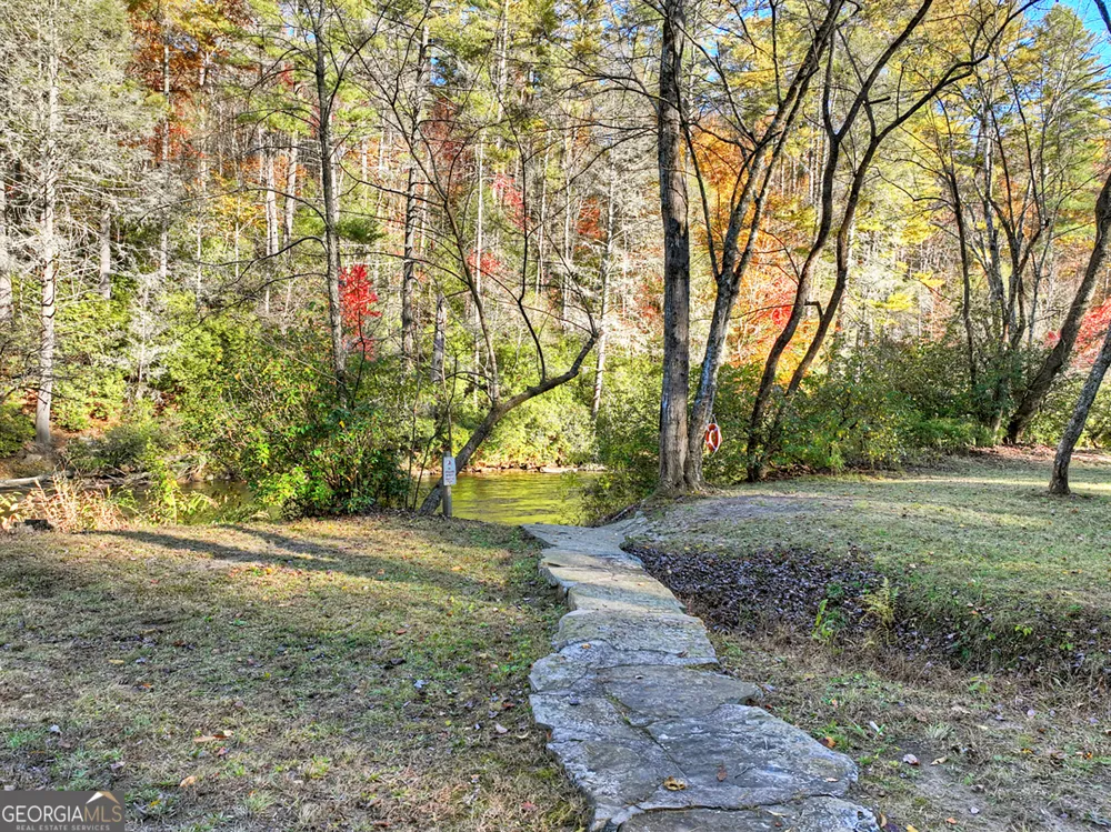 505 River Ridge RD Blue Ridge, GA 30513