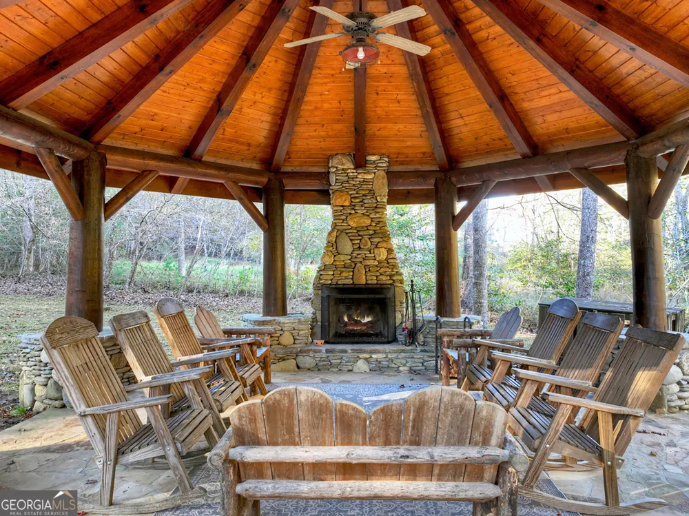 505 River Ridge RD Blue Ridge, GA 30513