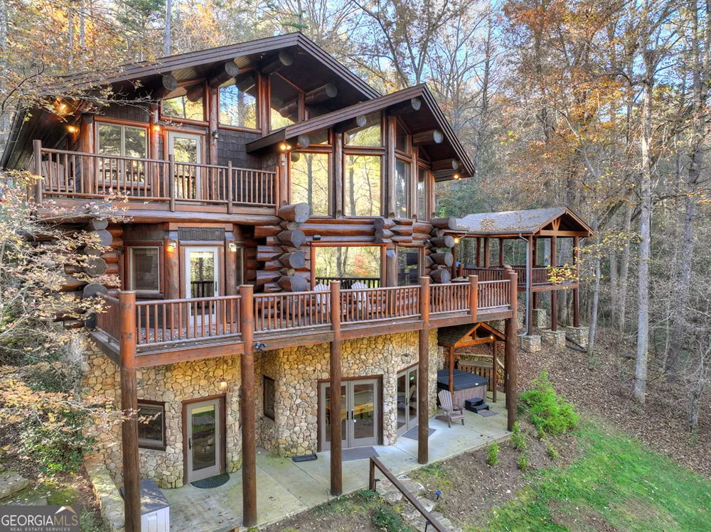 505 River Ridge RD Blue Ridge, GA 30513