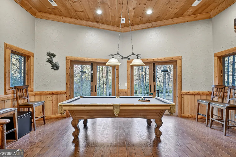 505 River Ridge RD Blue Ridge, GA 30513