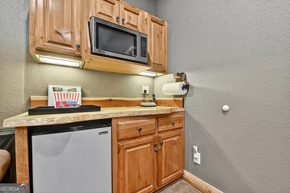 505 River Ridge RD Blue Ridge, GA 30513