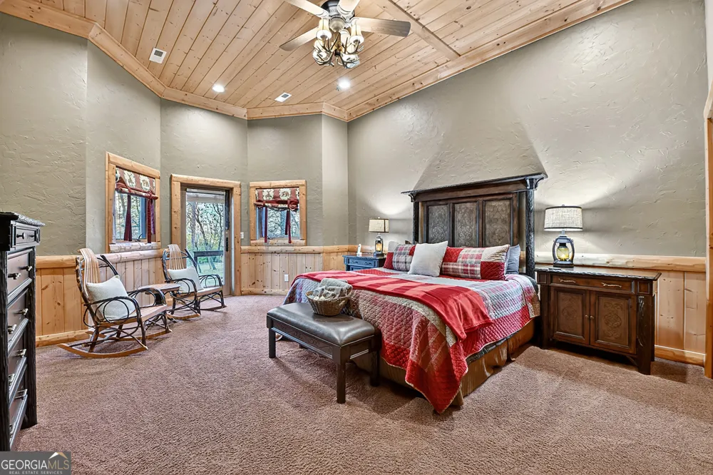 505 River Ridge RD Blue Ridge, GA 30513